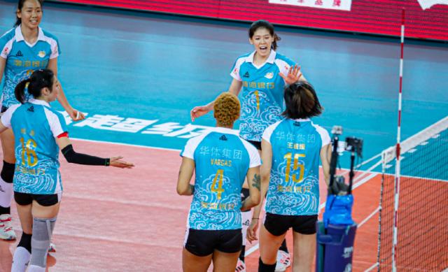 kaiyun-天津女排首秀逆转取胜 李盈莹瓦尔加斯合砍50分