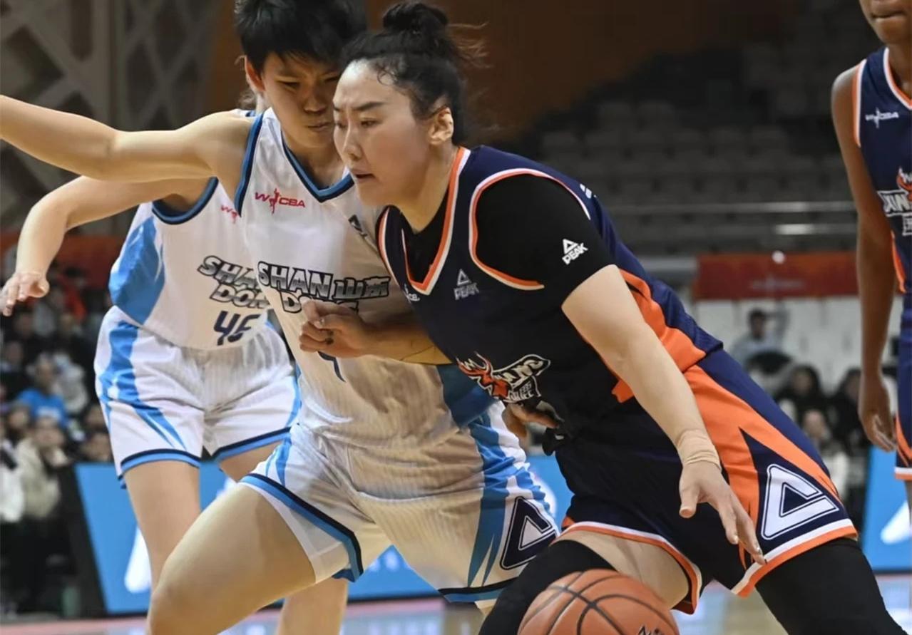 开云app-泪目！中国女篮31岁王牌重回巅峰：得分助攻均第1，宫帅召回她？